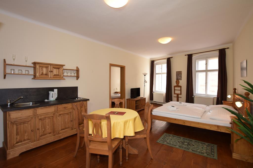 Pension Zamecka Apartma - Castle Apartments Český Krumlov Extérieur photo
