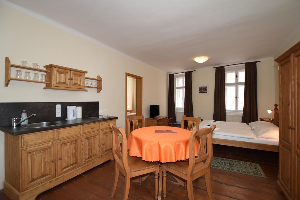 Pension Zamecka Apartma - Castle Apartments Český Krumlov Extérieur photo