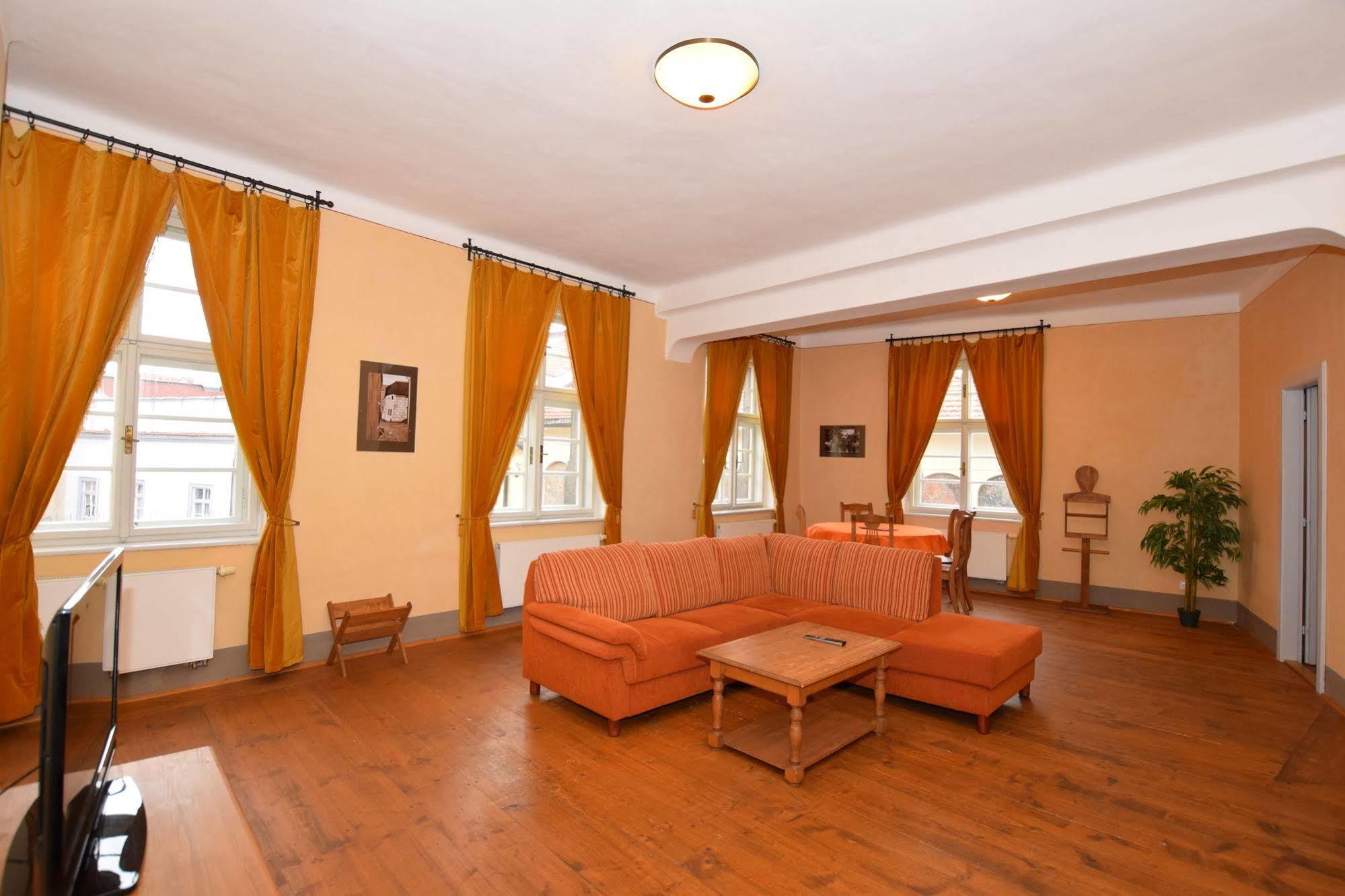 Pension Zamecka Apartma - Castle Apartments Český Krumlov Extérieur photo